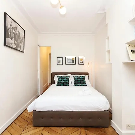Apartment Bnbnova - Notre-dame - 1br With Balcony