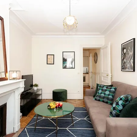 Apartment Bnbnova - Notre-dame - 1br With Balcony *