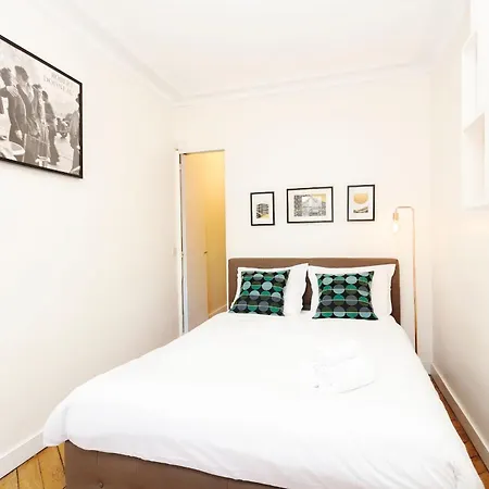 Bnbnova - Notre-dame - 1br With Balcony Apartment