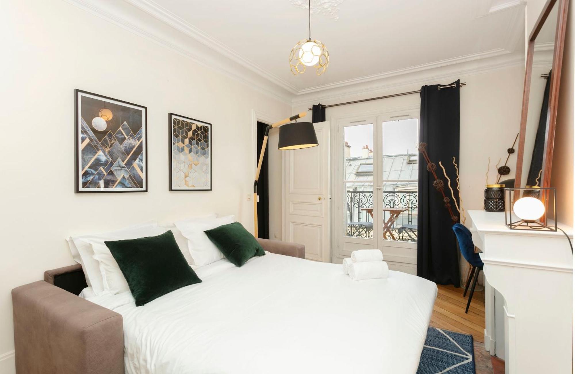 Apartment Bnbnova - Notre-dame - 1br With Balcony *